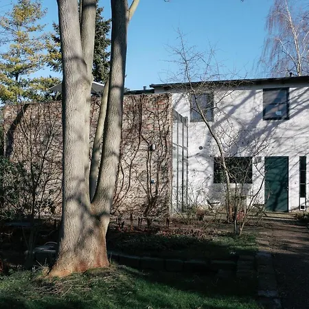 Apartment Bauhaus Holiday By The Lake